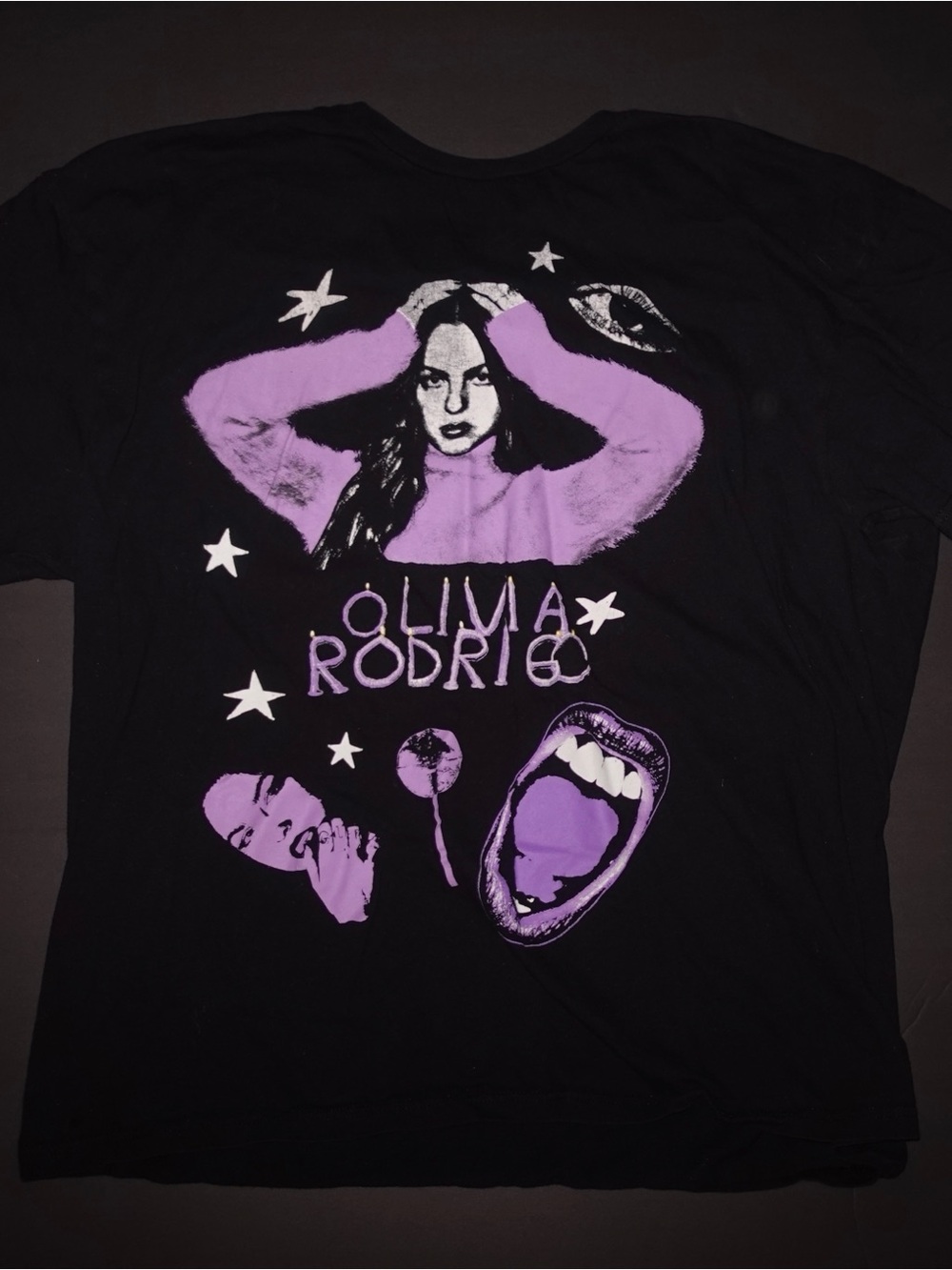 Olivia Rodrigo black t-shirt